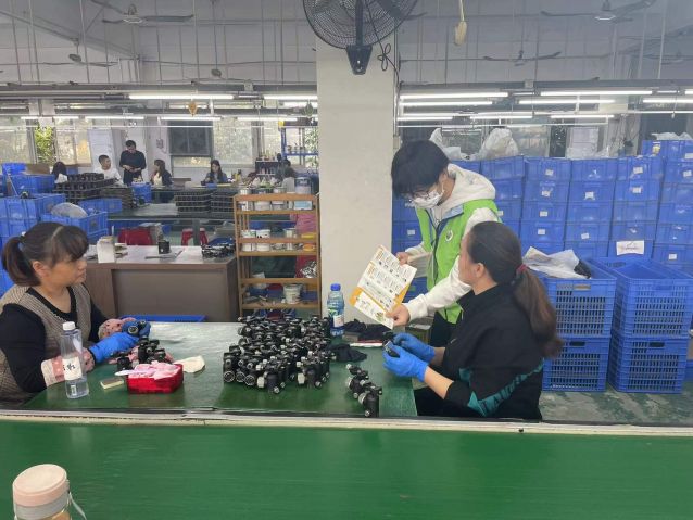 三鄉(xiāng)鎮(zhèn)開展“加強(qiáng)禁毒宣傳， 共創(chuàng)無毒企業(yè)”活動(dòng)照片1.jpg