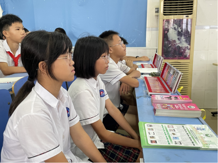 阜沙鎮(zhèn)禁毒信息〔2022〕第141期--阜沙禁毒宣傳進豐聯(lián)小學  護航青春不“毒”行（2022.7.